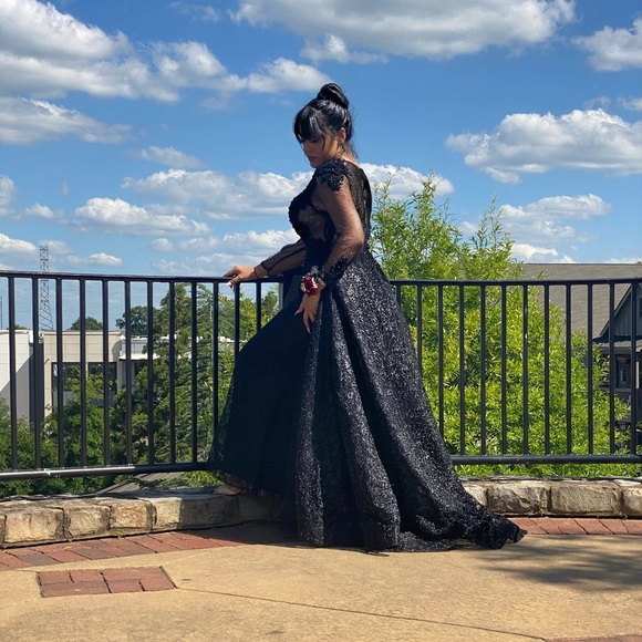 MAC DUGGAL A-Line 3/4 Sleeve Black Prom Dress - Picture 8 of 16